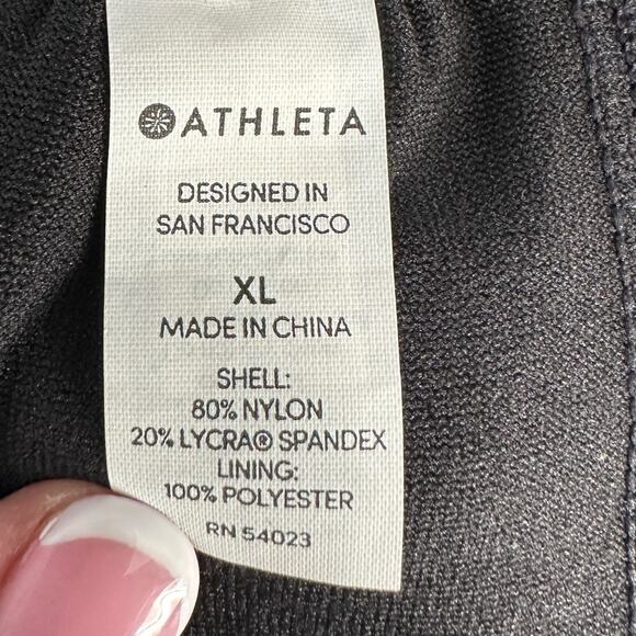 ATHLETA Black Ruched Athletic Spandex Blend Gym Workout Shorts XL - Picture 4 of 7